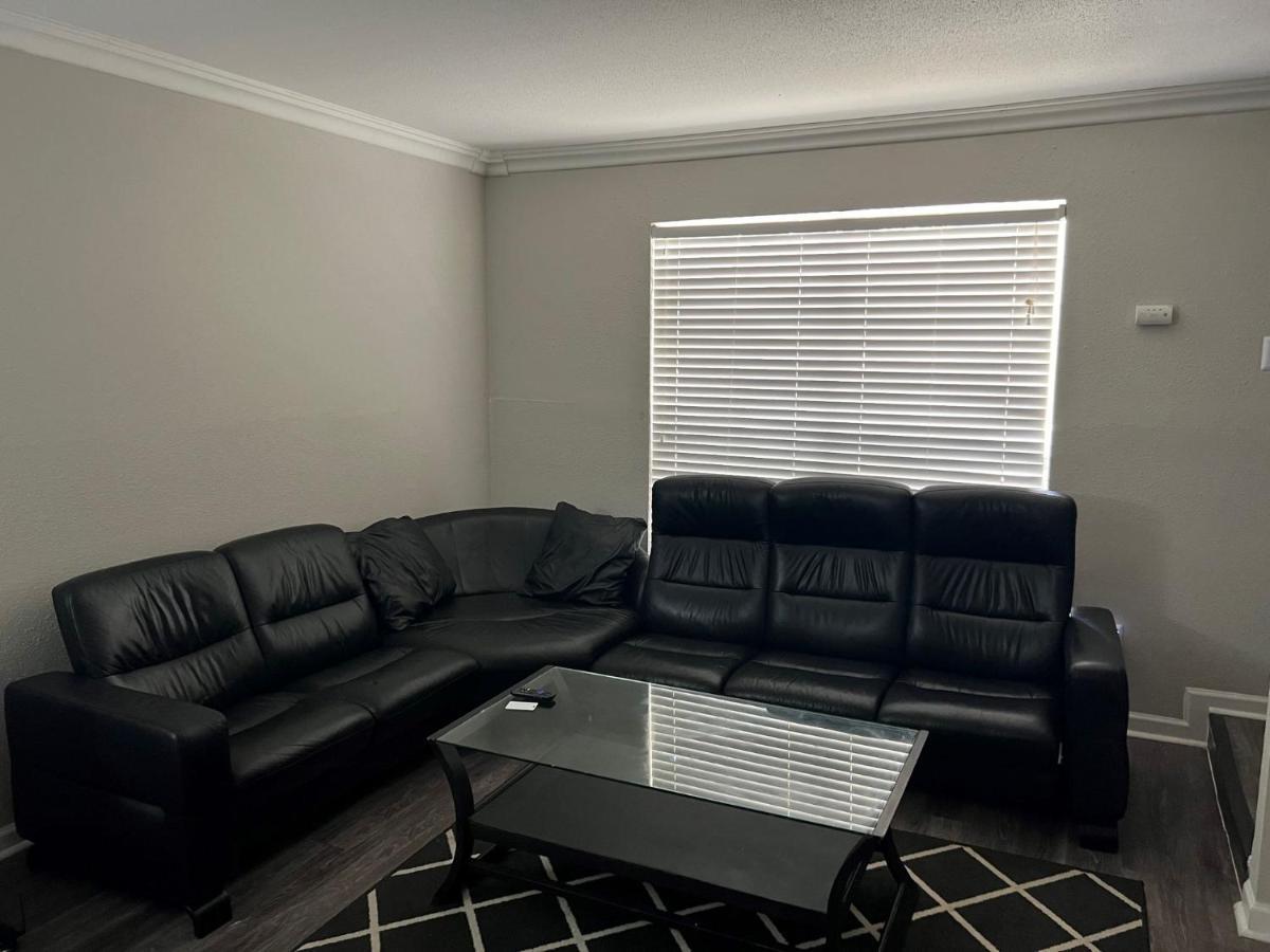 Beautiful 1-Bedroom Townhome With Nice Amenities Houston Dış mekan fotoğraf