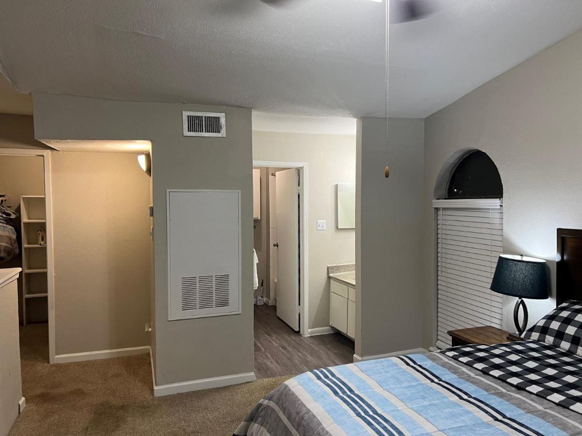 Beautiful 1-Bedroom Townhome With Nice Amenities Houston Dış mekan fotoğraf