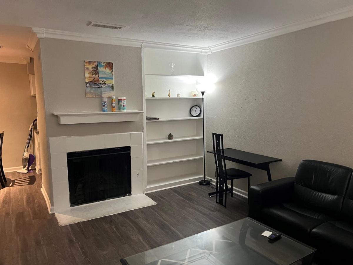 Beautiful 1-Bedroom Townhome With Nice Amenities Houston Dış mekan fotoğraf